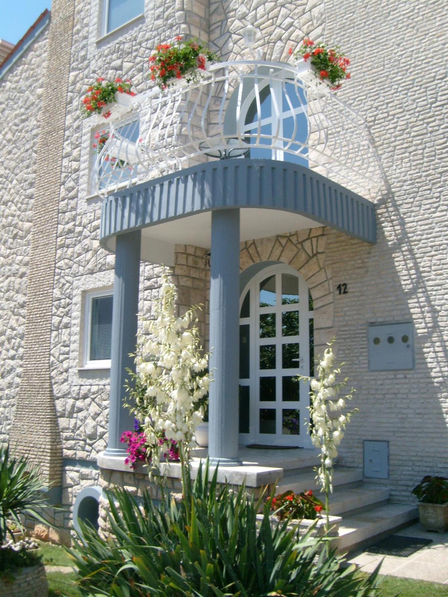 Apartments Ana - Ровинь Экстерьер фото