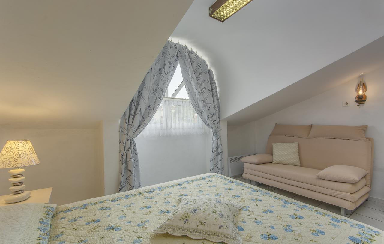 Apartments Ana - Ровинь Экстерьер фото
