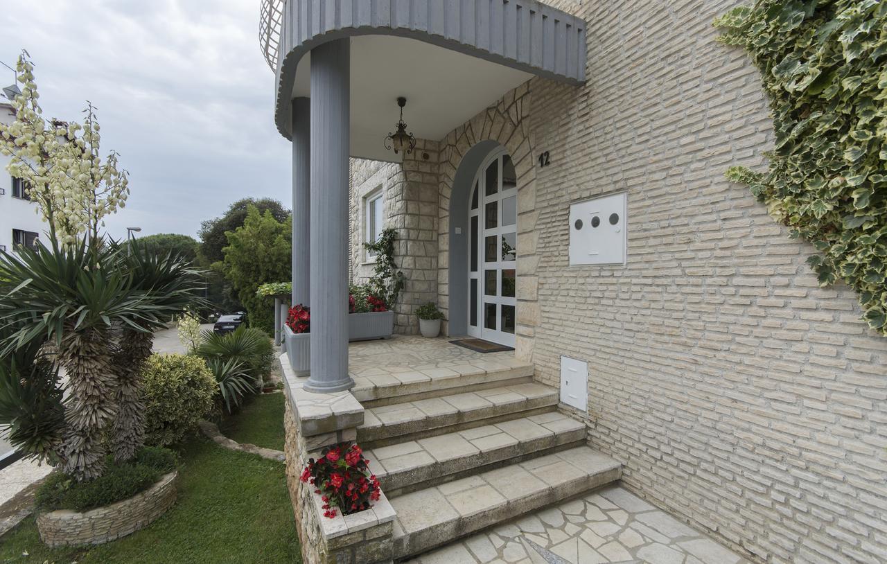 Apartments Ana - Ровинь Экстерьер фото